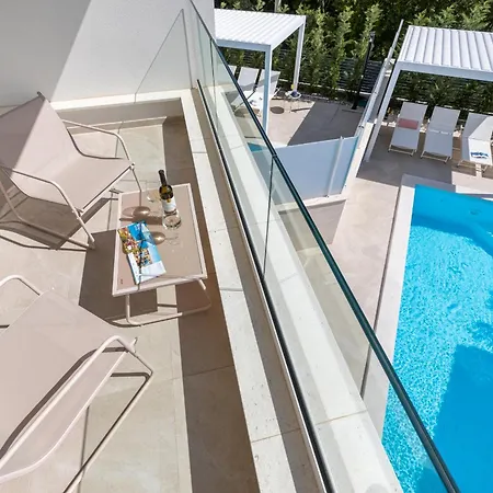 וילה Aurelia 3 With Pool