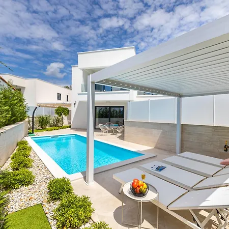 וילה Aurelia 3 With Pool