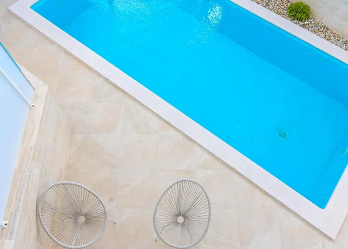 Βίλα Aurelia 3 With Pool *