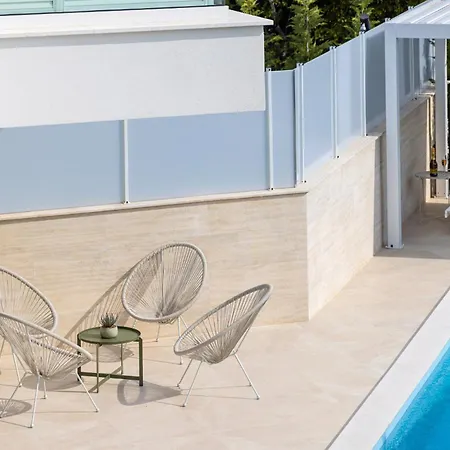 Aurelia 3 With Pool Villa