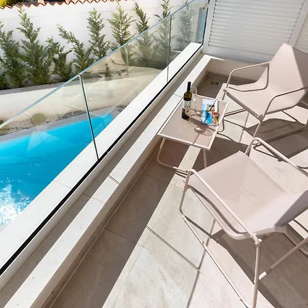 Aurelia 3 With Pool Villa *
