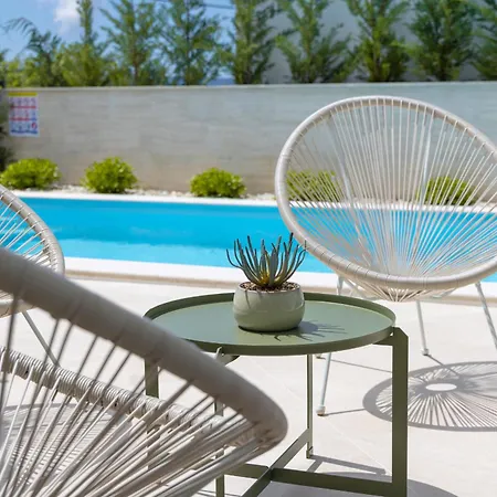 Aurelia 3 With Pool Villa