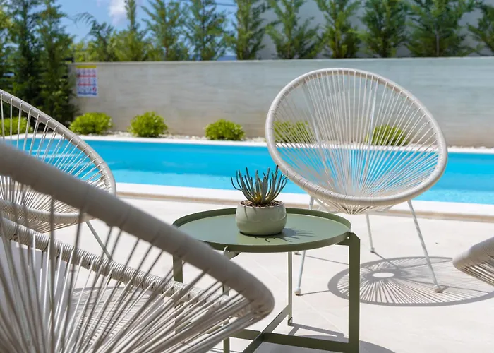 Aurelia 3 With Pool Vila