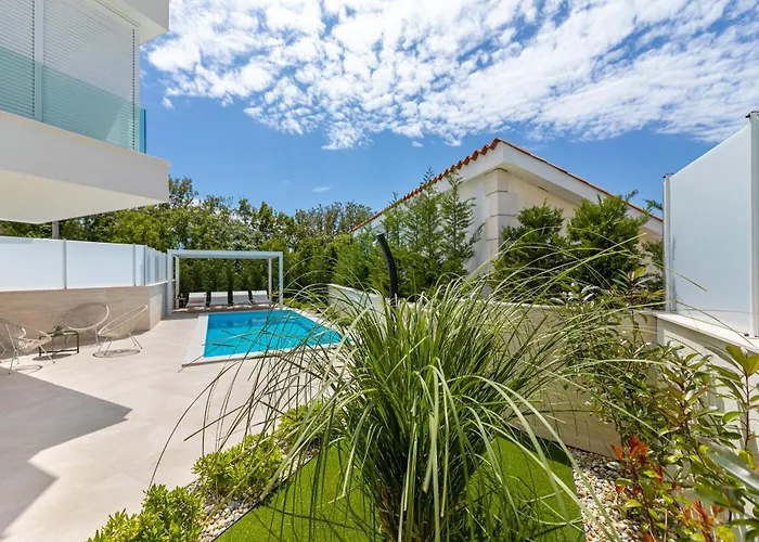 Vila Aurelia 3 With Pool